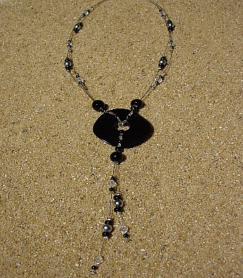 Der Onyx sieht nicht nur gut aus, es soll u.a.auch Stärke verleihen.