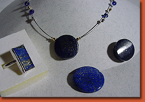 Schmuck aus Lapislazuli