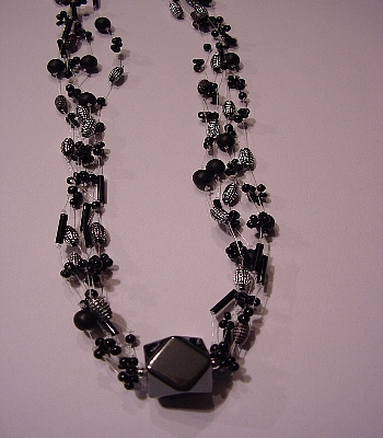 Perlenkette Rainbowstone.de